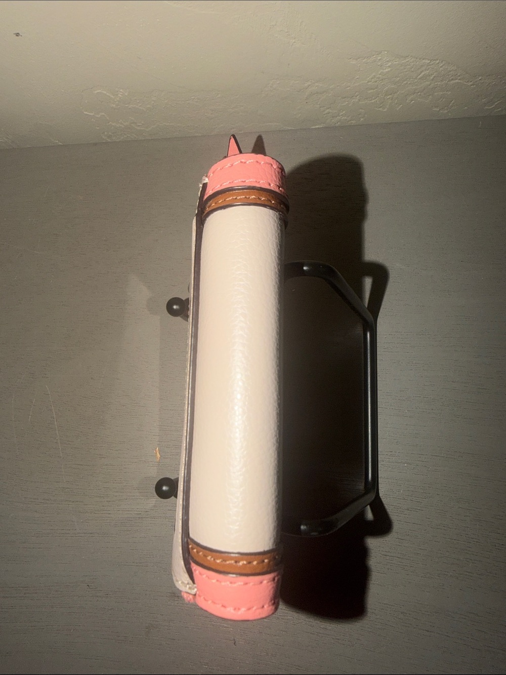 kate spade two-tone pink and cream zip-around wallet - Picture 3 of 5